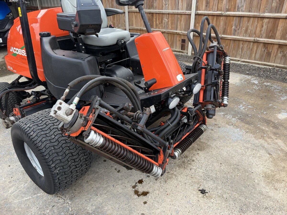 Jacobsen LF570 - 10