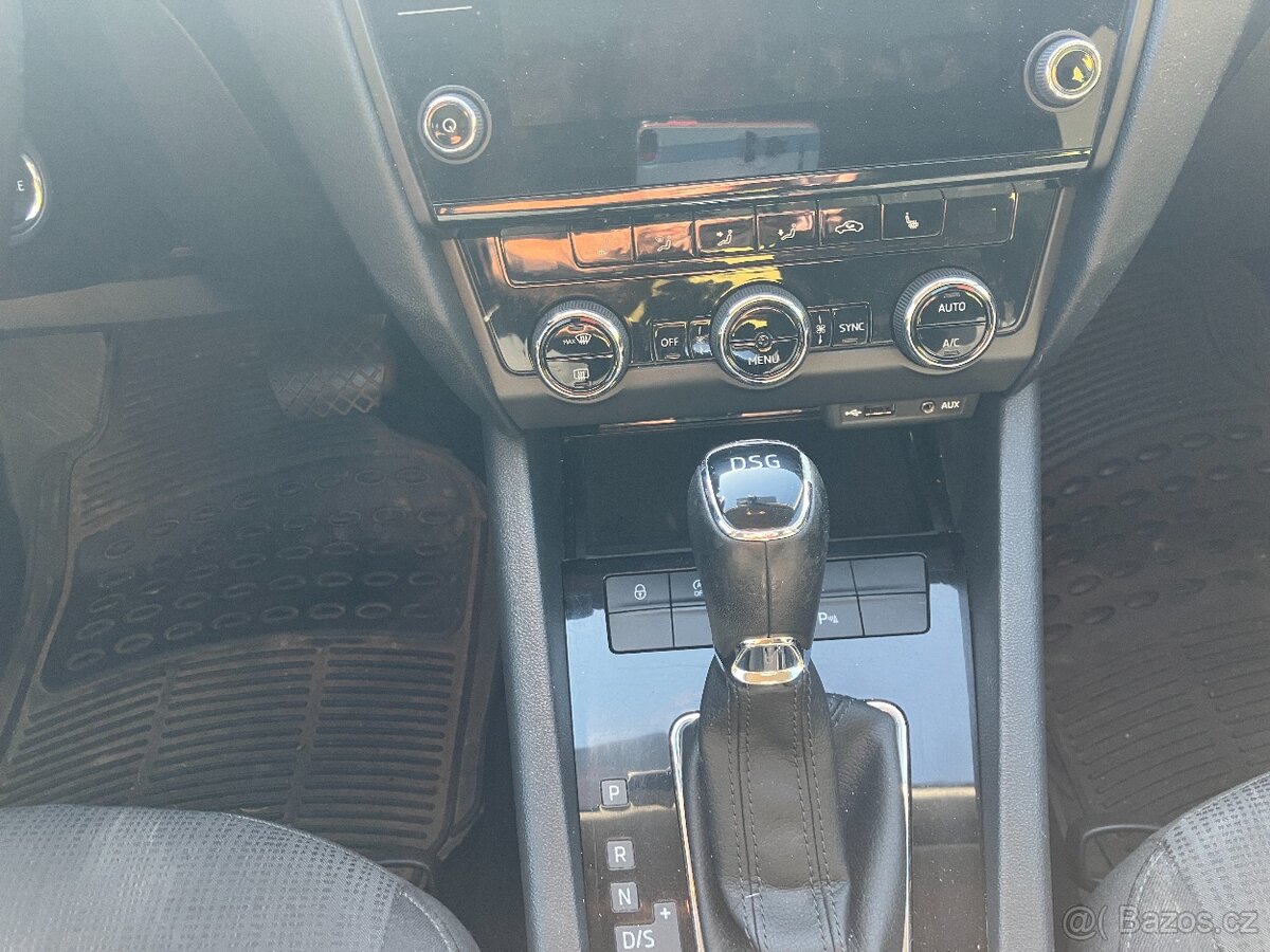 octavia tdi combi dsg výbava - 10