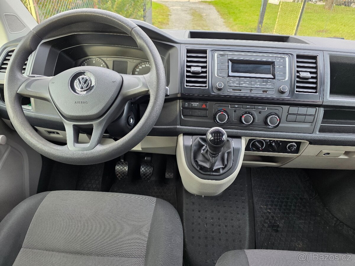 Volkswagen Transporter T6 2,0tdi 84kw 9.míst model 2017 - 10