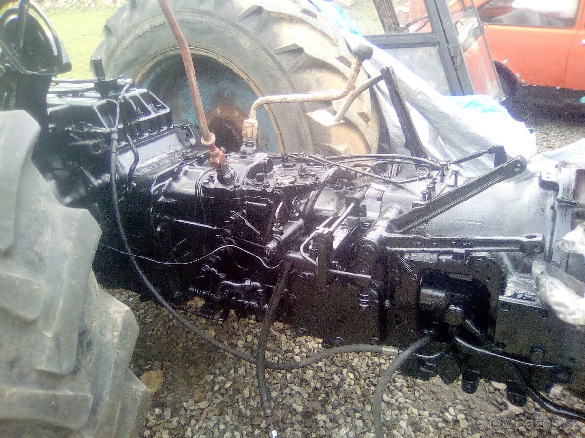 Traktor zetor - 10