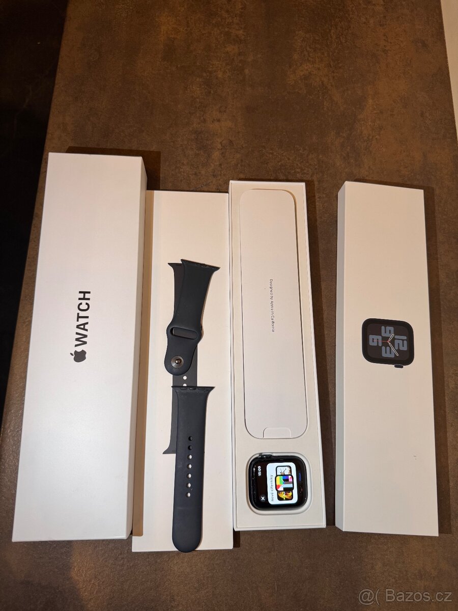 Apple Watch SE 2022 GPS 2 generace 44mm - 10