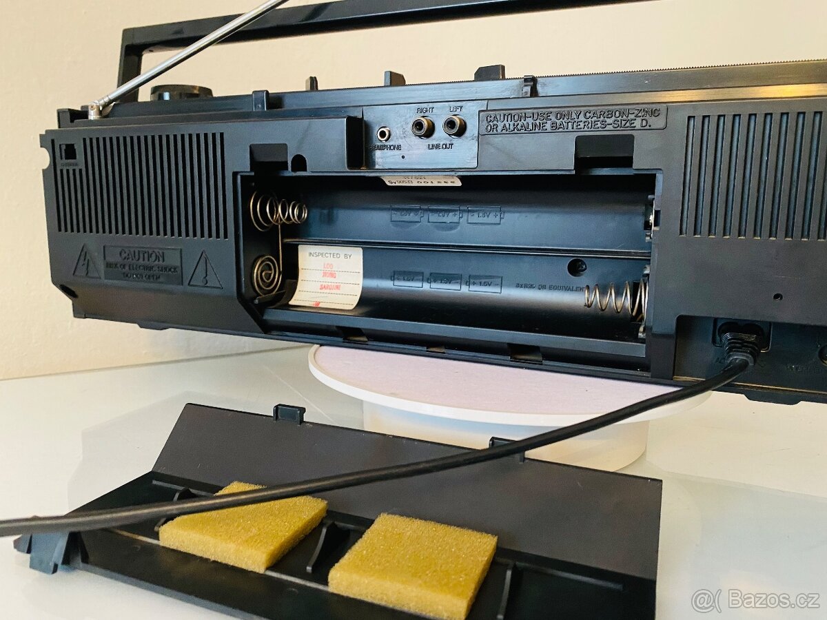 Radiomagnetofon Philips D8048/02, rok 1987 - 10