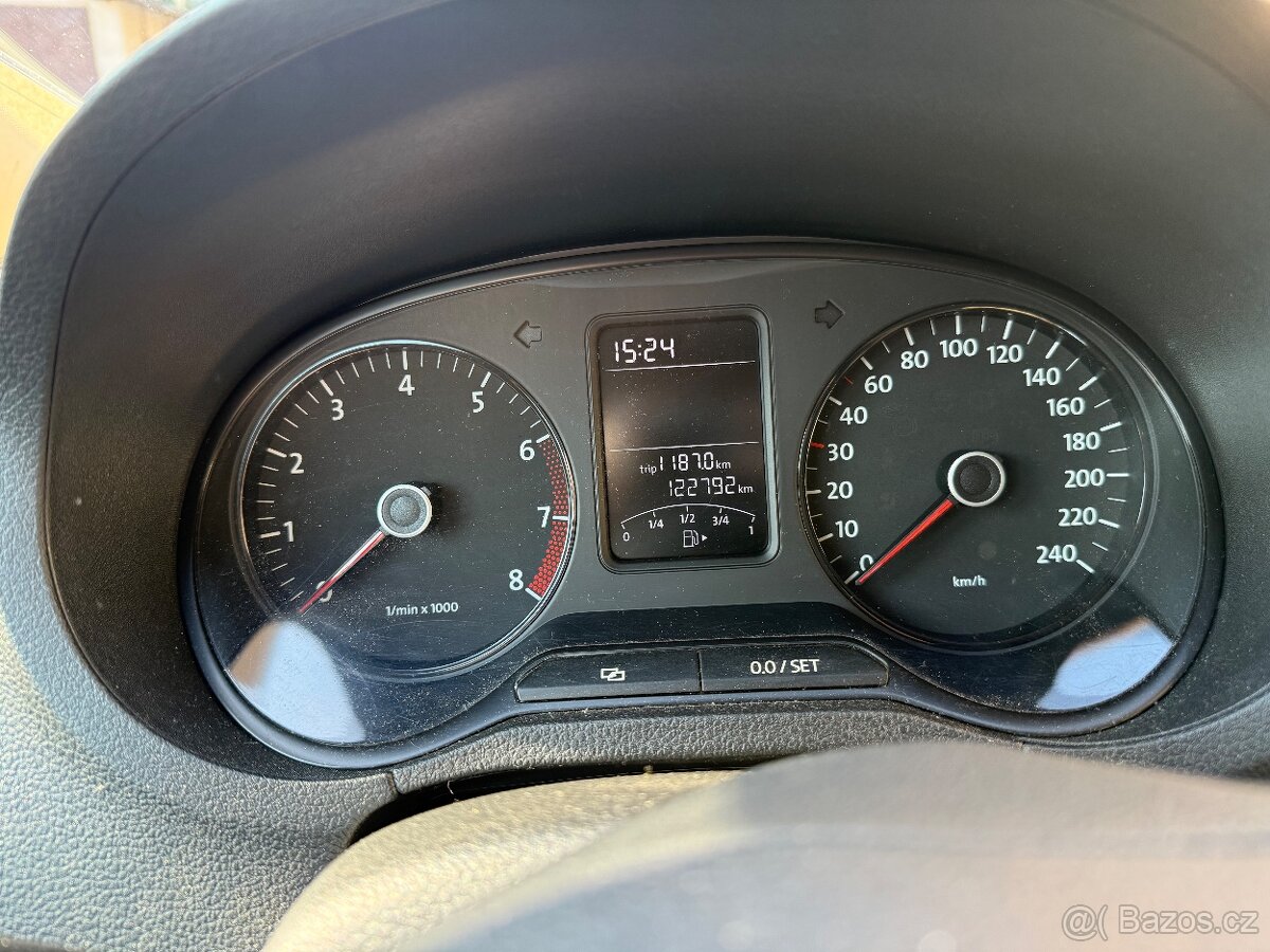 Volkswagen Polo - 10