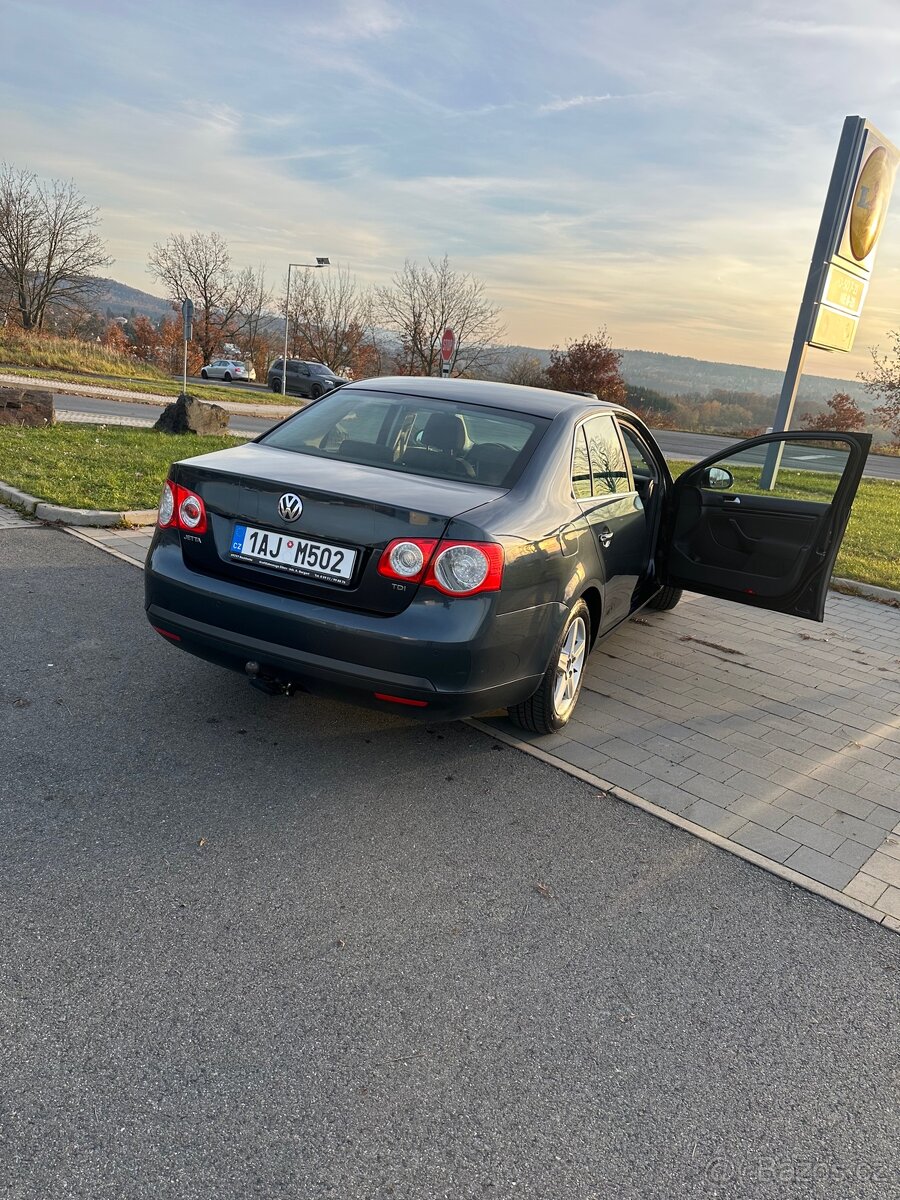 Vw Jetta 1.6 tdi Common rail - 10
