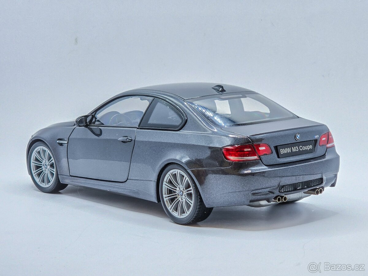 BMW E92 M3 1:18 Kyosho - 10