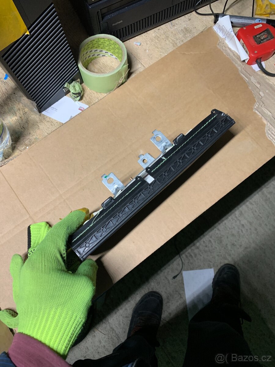 Kolenní airbag skoda Octavia IV 4 koleno kolenni - 10