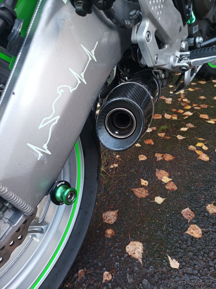 Výfuk Beowulf na Kawasaki Versys 650 - 10