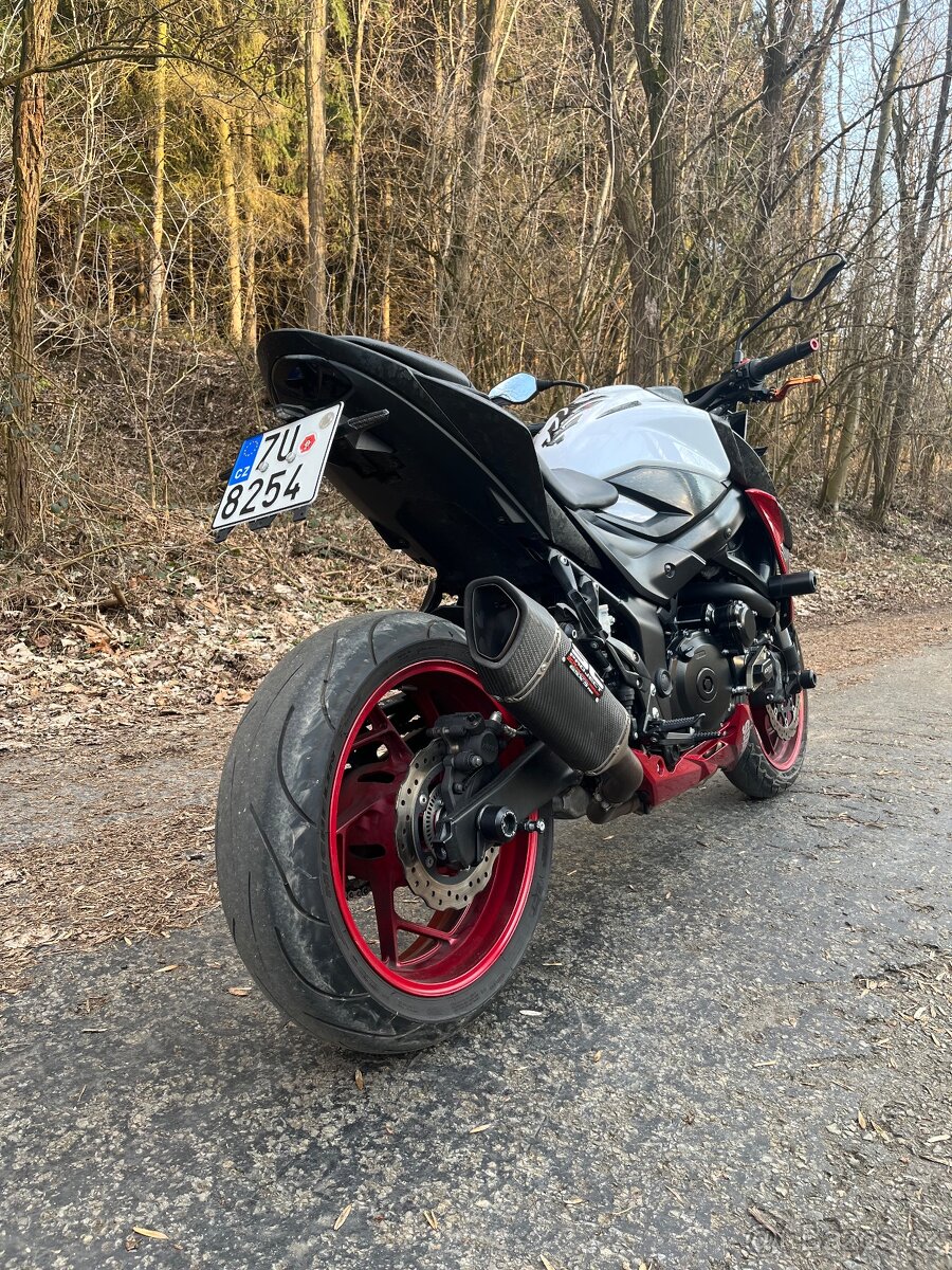 Suzuki gsx-s750 - 10