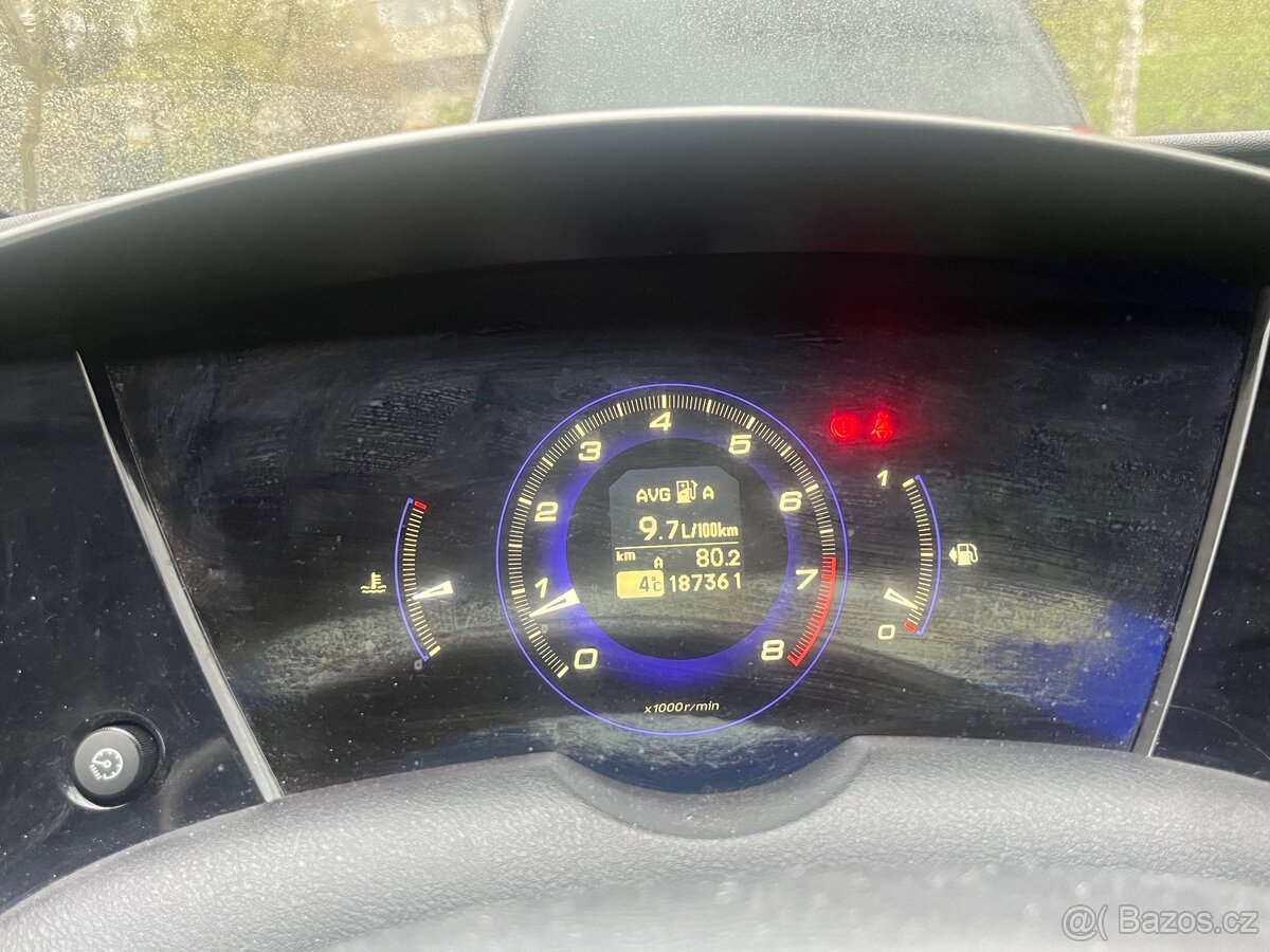 Honda Civic 1.8 i-VTEC (2006) – Nová STK do 2028 - 10