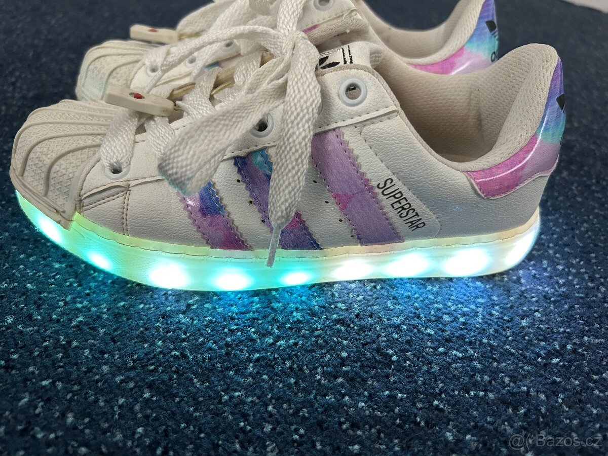 Adidas - 10