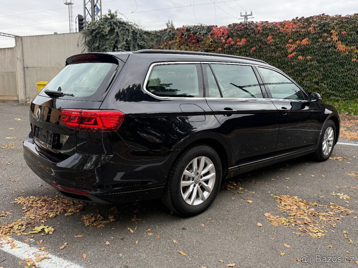 VW Passat B8 2.0 TDi 110Kw/MatrixFulled/Kamera/ACC/Highline - 10