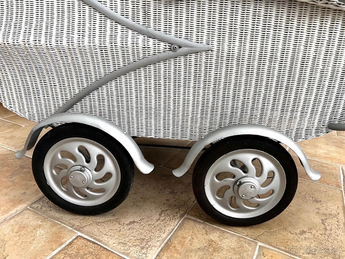 Košatina,proutěný kočárek pro dítě+zdarma dárky - 10