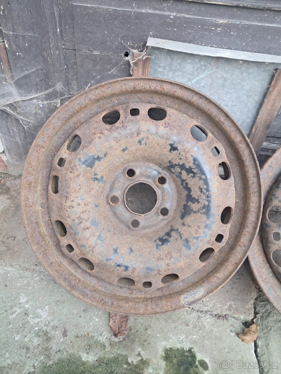 Škoda Fabia (Roomster) plecháče 6Jx15 - 10