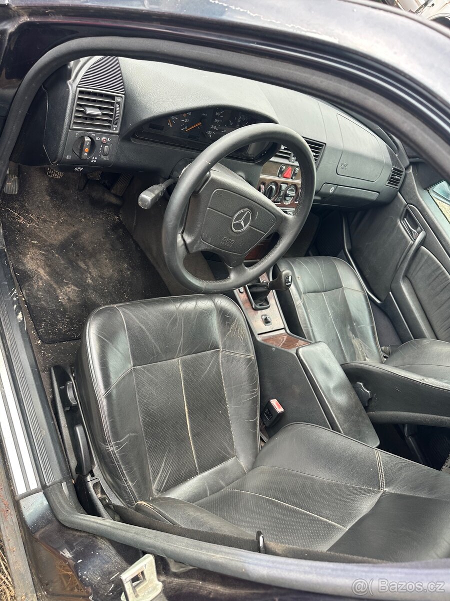 Díly MB w202 c200d - 10