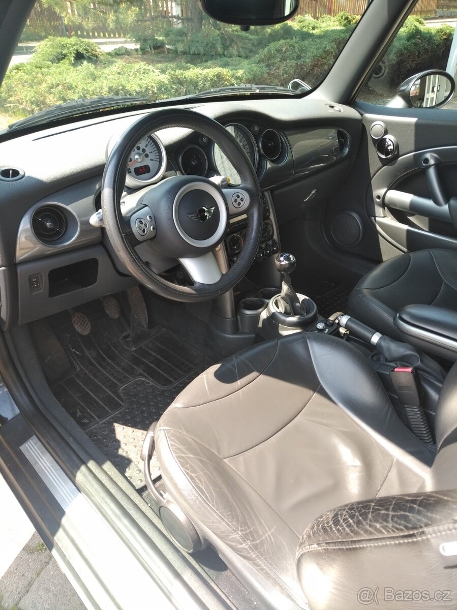 MINI COOPER CABRIO 1.6i R52 - 10