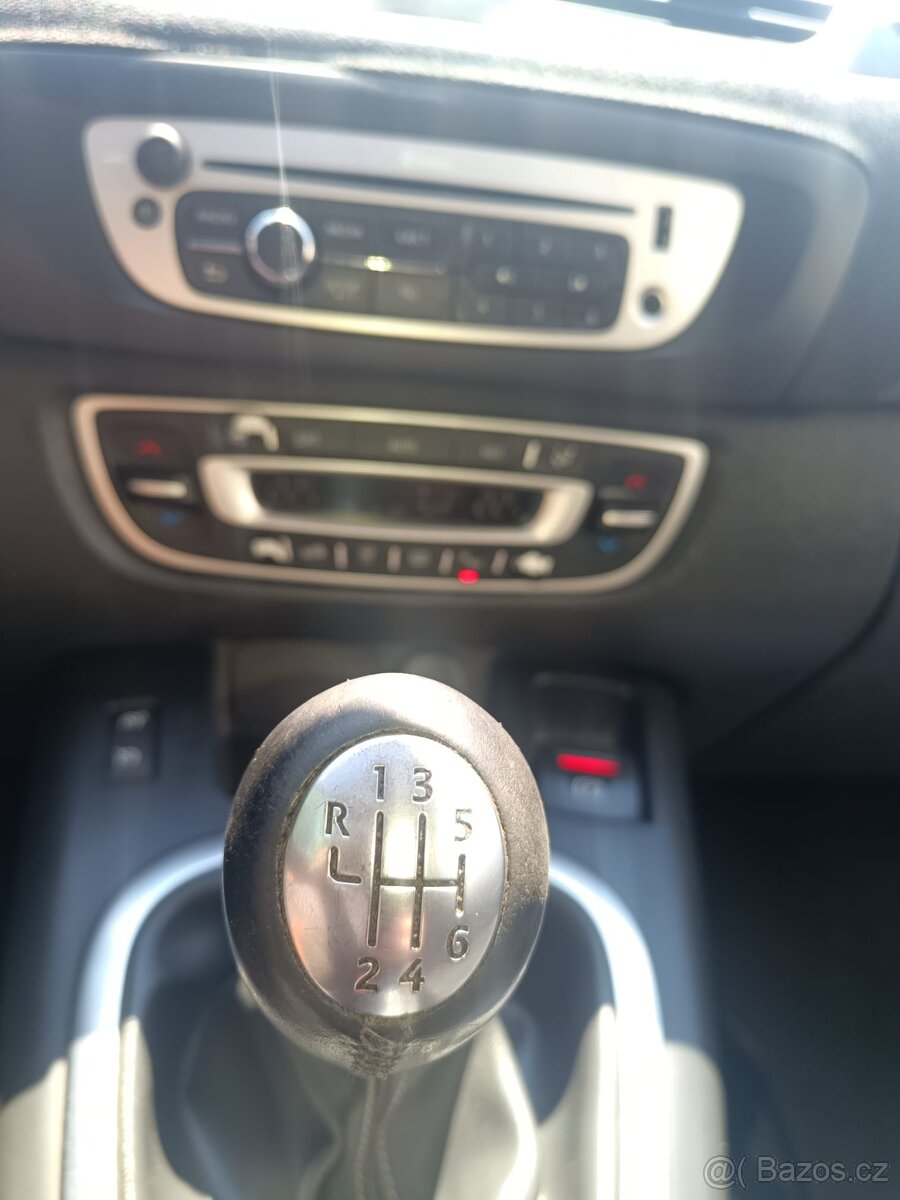 RENAULT GRAND SCENIC - 10