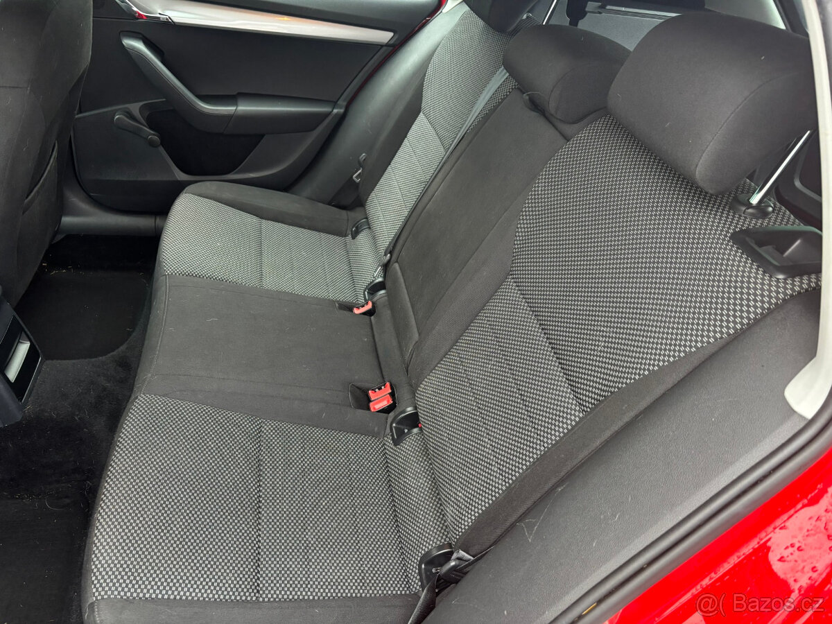 Škoda Octavia Combi ČR DPH - 10