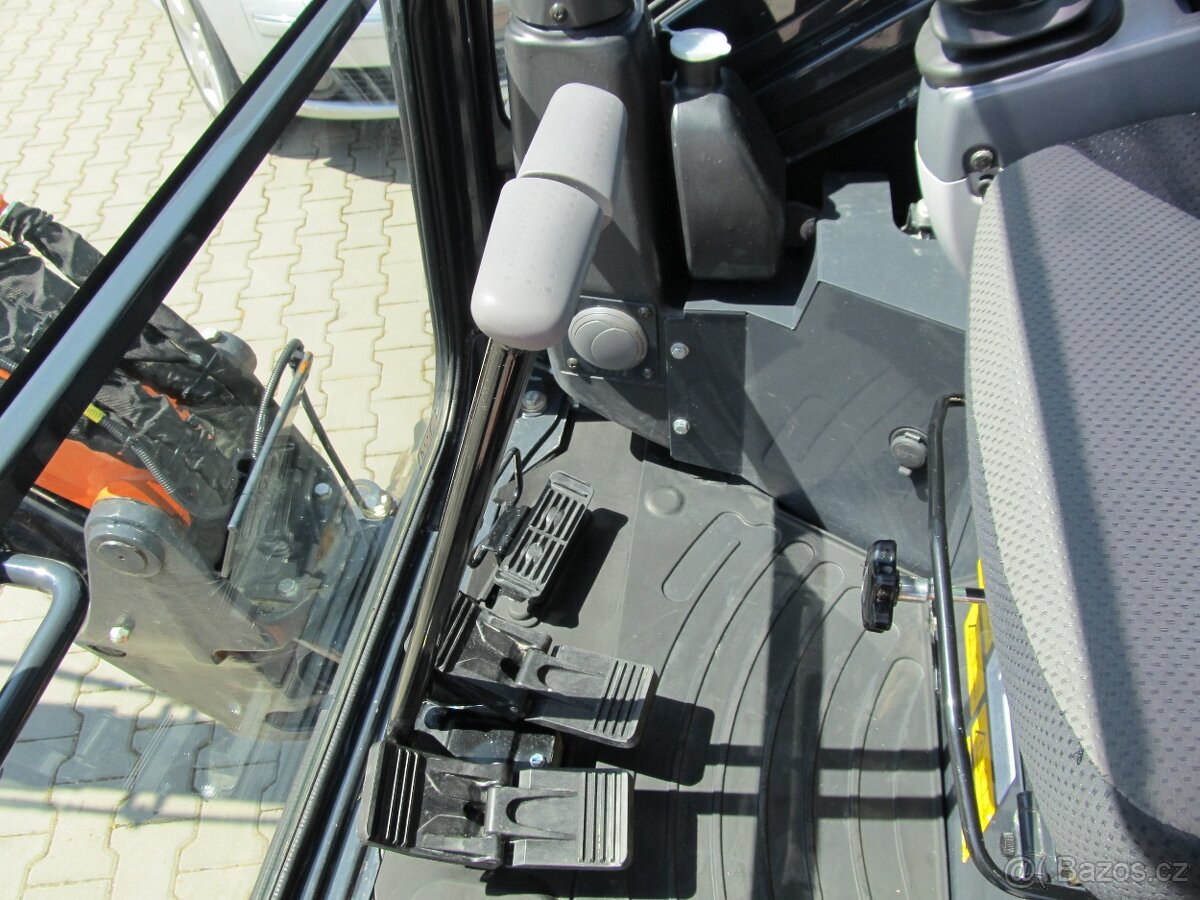 Hitachi ZAXIS 26U - 10