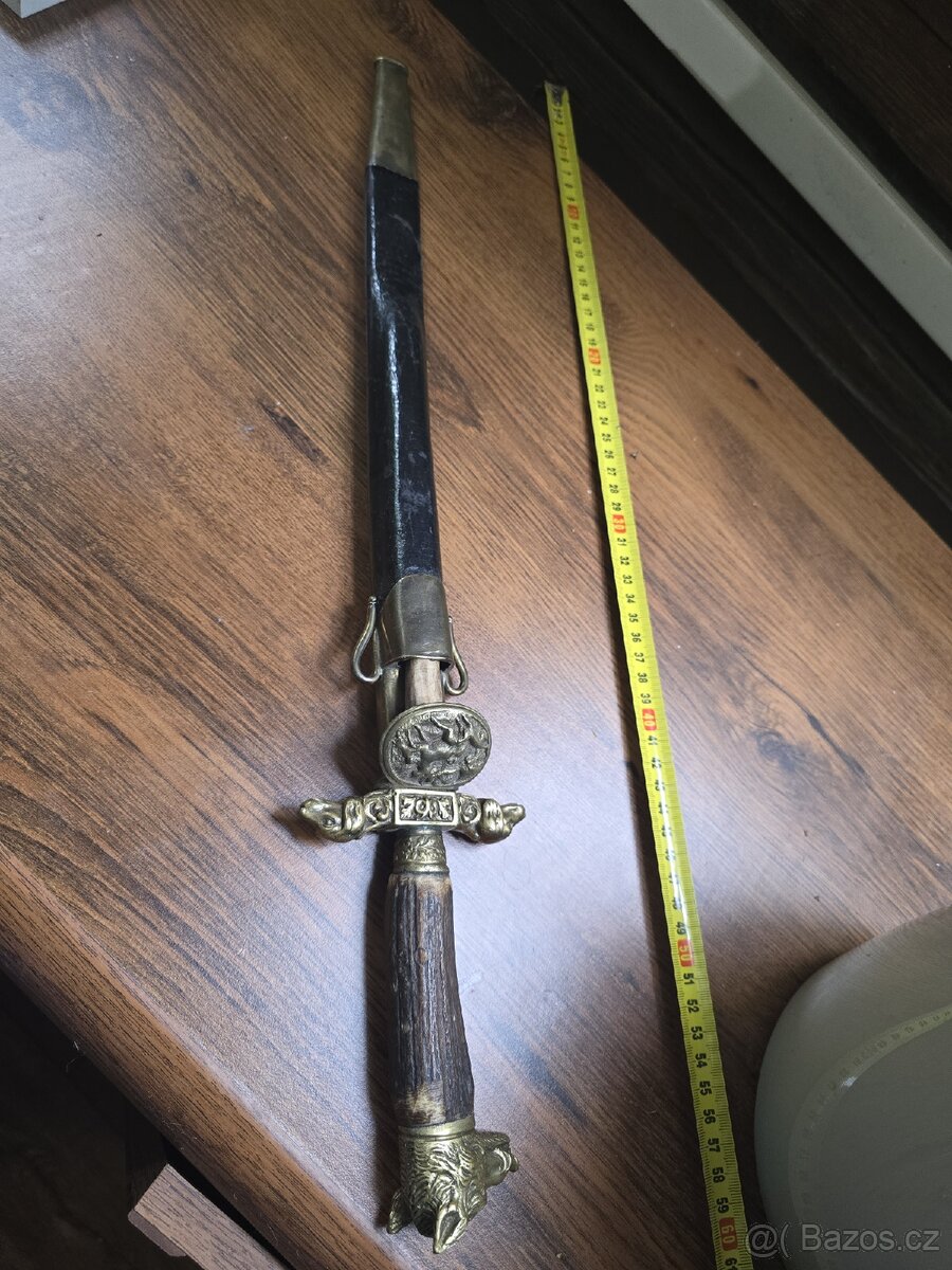 KRASNÝ STARÝ LOVECKÝ TESÁK- KANEC - 10