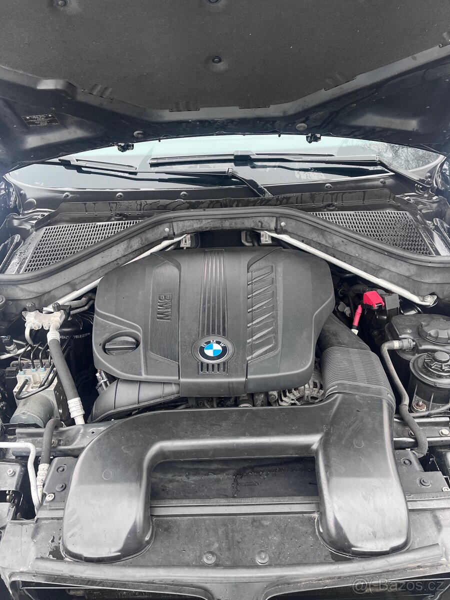 BMW X5 E70 2012 - 10