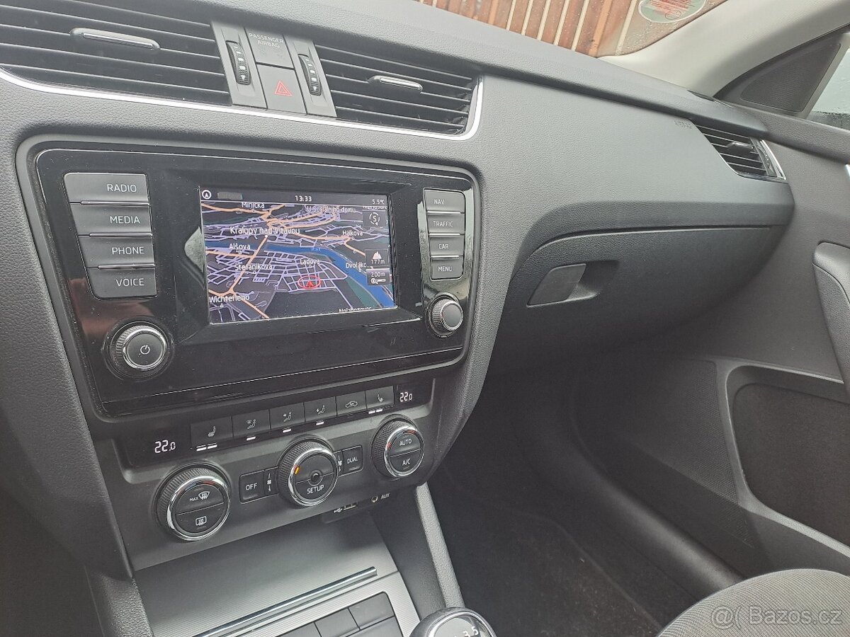 Škoda Octavia 1.2TSi ELEGANCE, XE, NAVI, polokůže - 10