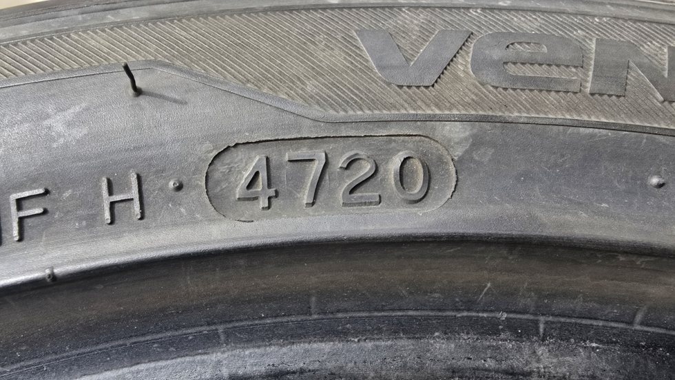 Letní pneu 225/40/18 Hankook - 10