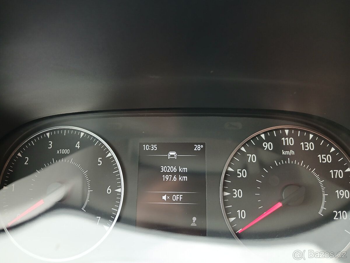 Dacia Sandero 1.0Tce jen 30.000 Km - 10