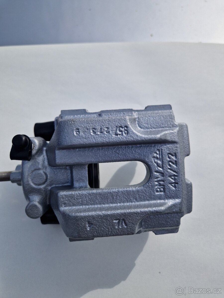 E91 330xd N57 zadní třmeny po repasu - 10