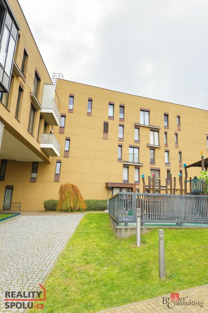 Pronájem, byty/2+kk, 65 m2, Baarova 1542/48, 14000 Praha, Hl - 10