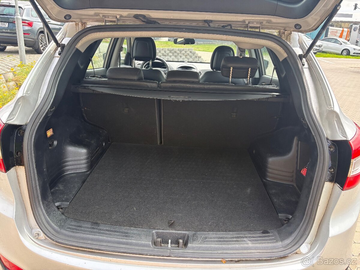 Hyundai ix35,klima,polokůže,1.6 benzin - 10