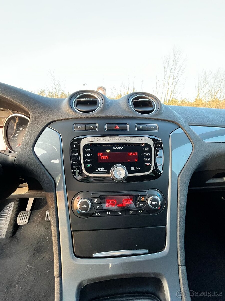 Ford Mondeo 1.6 - 10
