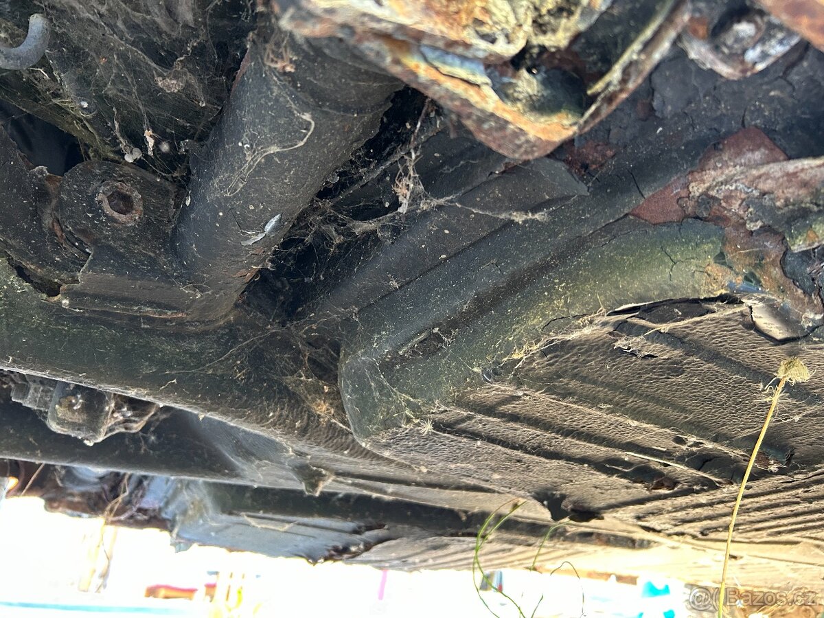 Volkswagen Brouk 1303 - 10