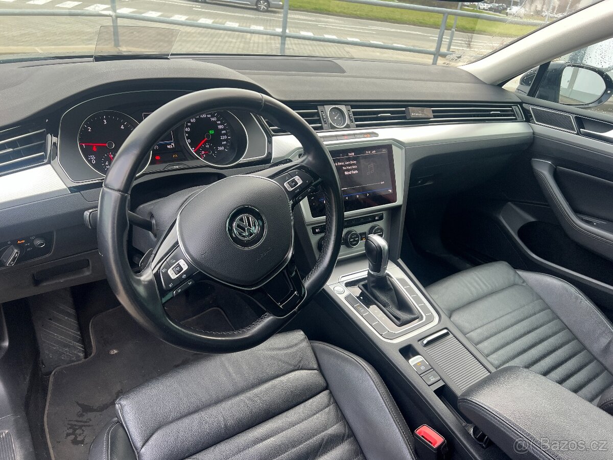 VW Passat B8 Variant 2.0 TDI 110kW DSG - 10