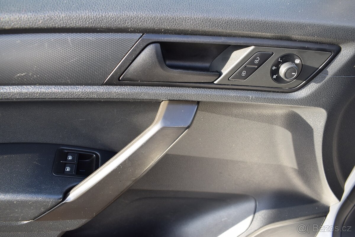 Volkswagen Caddy 2,0 TDi MAXI 1.MAJ.,SERVISOVÁNO - 10