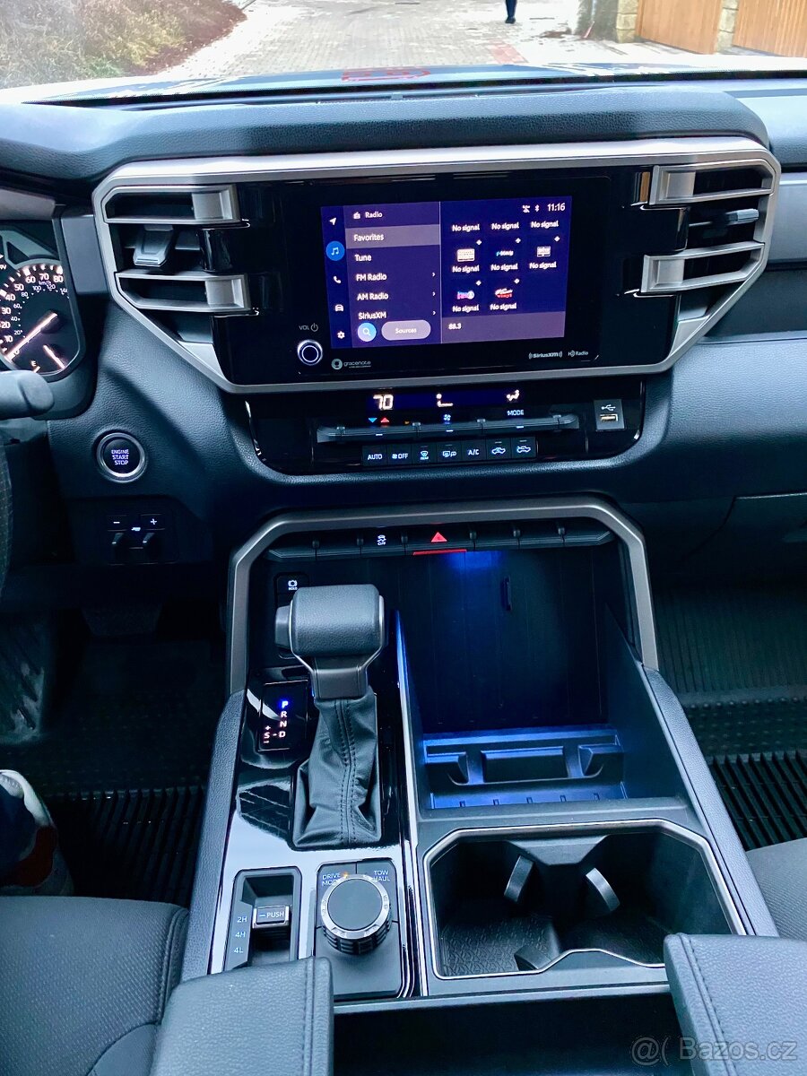 Toyota Tundra 3.5 SR5 4x4 Biturbo automat, rok 2022, 19 tkm - 10