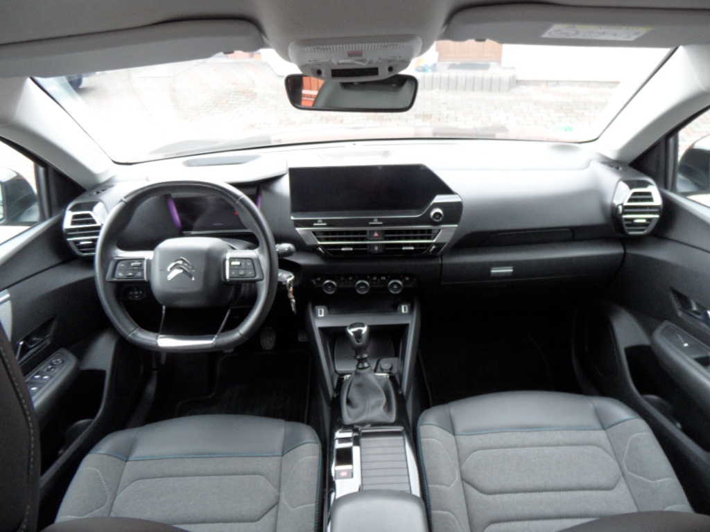 Citroen C4 1.2 PureTech,81kw,plná výbava,naj.105000km - 10