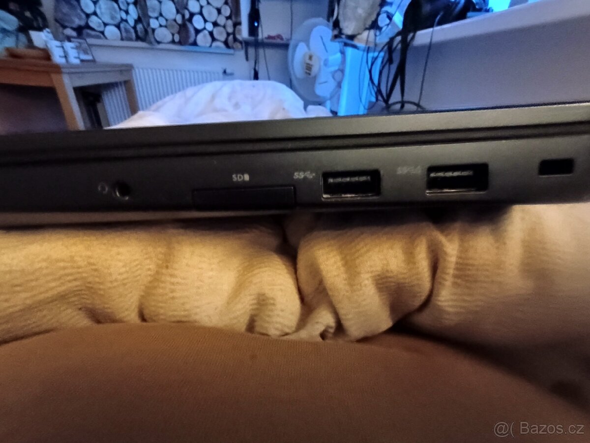 Ntb DELL Latitude e5570 Full HD - 10