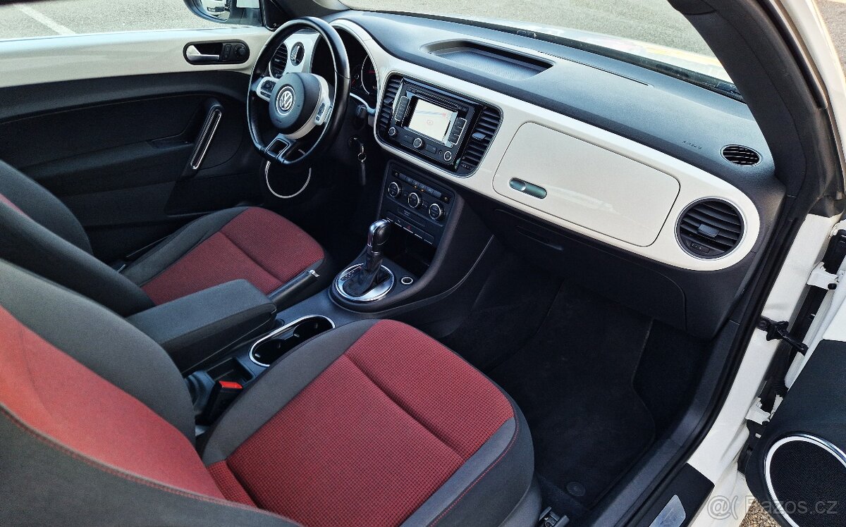VW BEETLE 1.6TDI 2013 LED/XENON NAVIGACE AUT.PŘEVODOVKA - 10