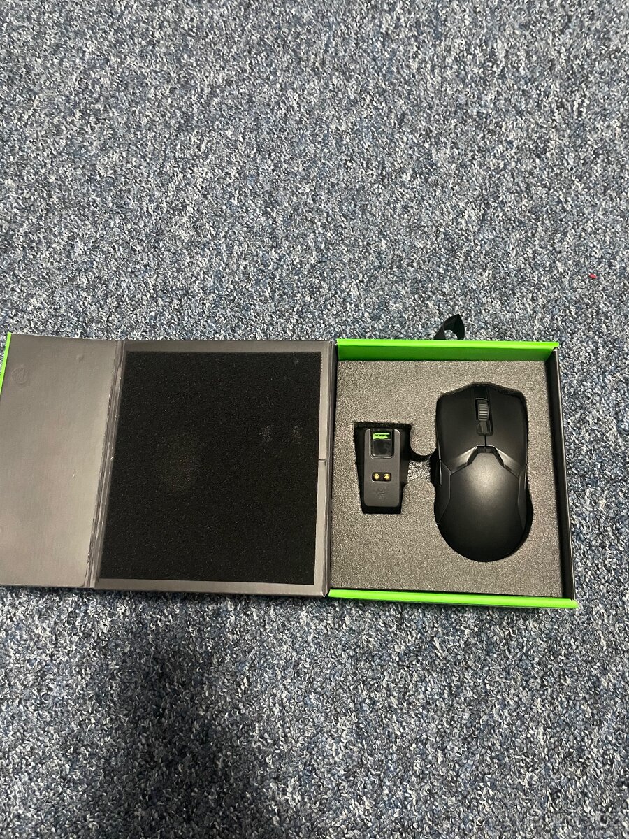 Razer Viper Ultimate - 10