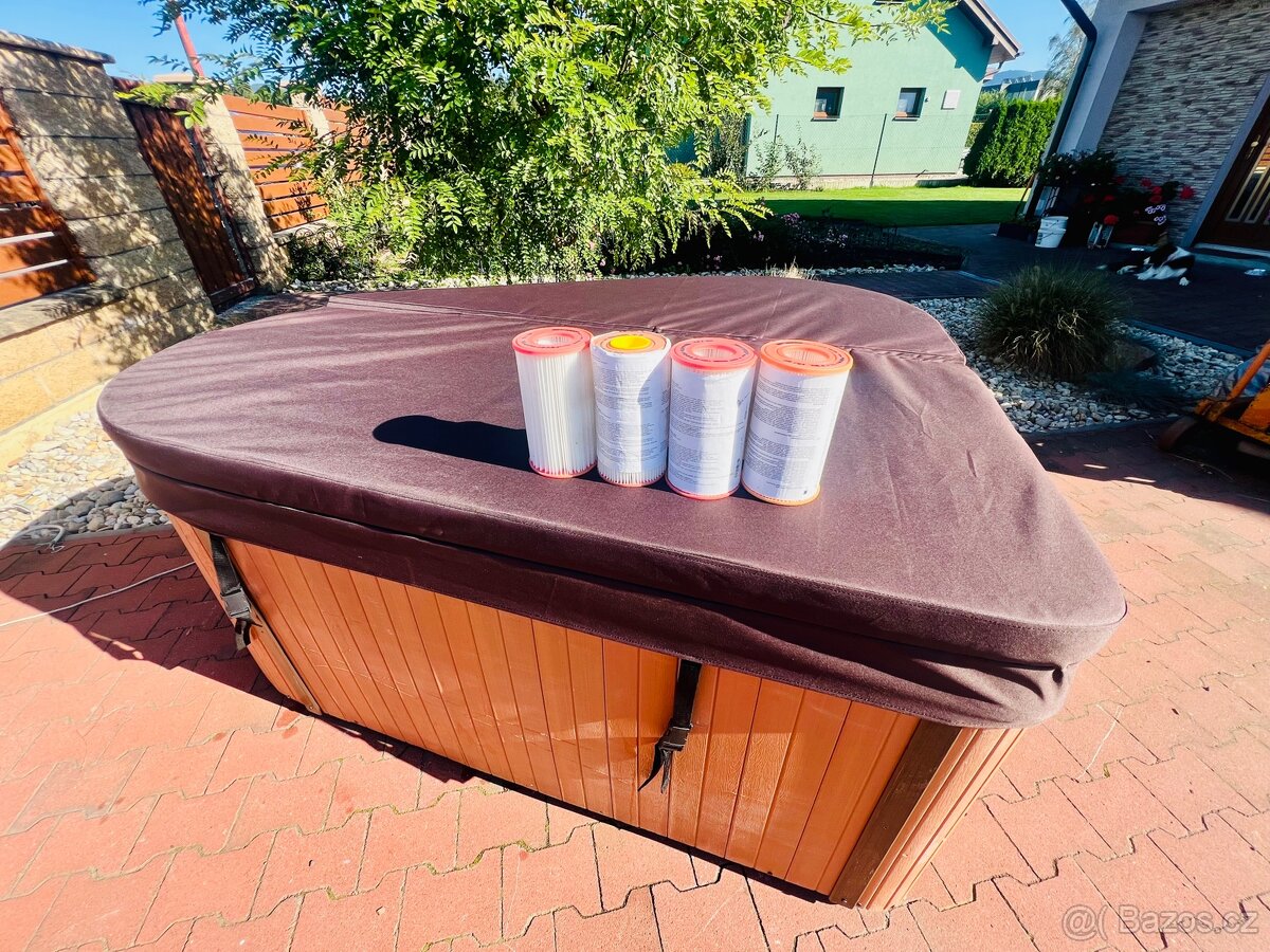 Vířivka, záruka, zateplená, 2 osoby - 10