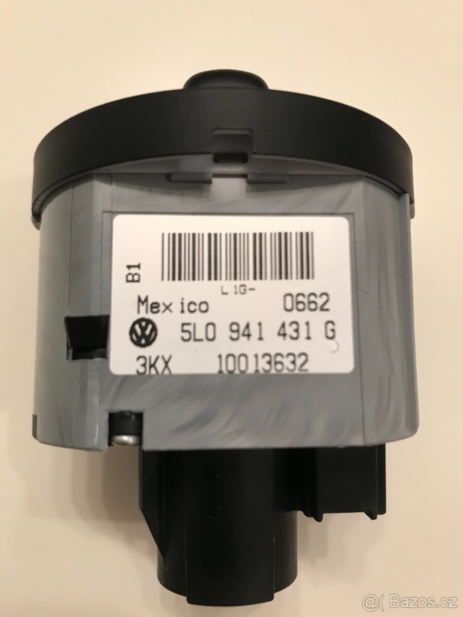 Prodam spinac ovladani svetel OCTAVIA II - 10