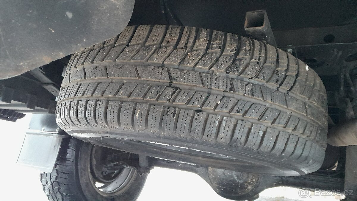 Isuzu D-Max 2,5 - 10