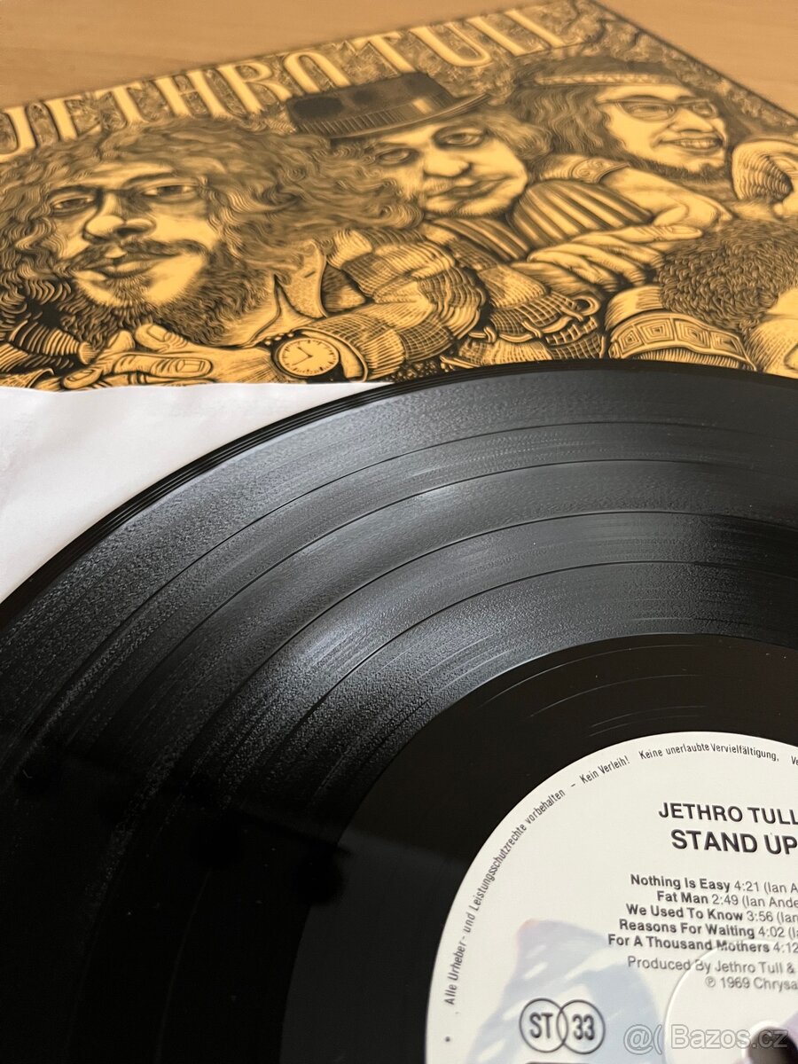 Jethro Tull – Stand Up - 10