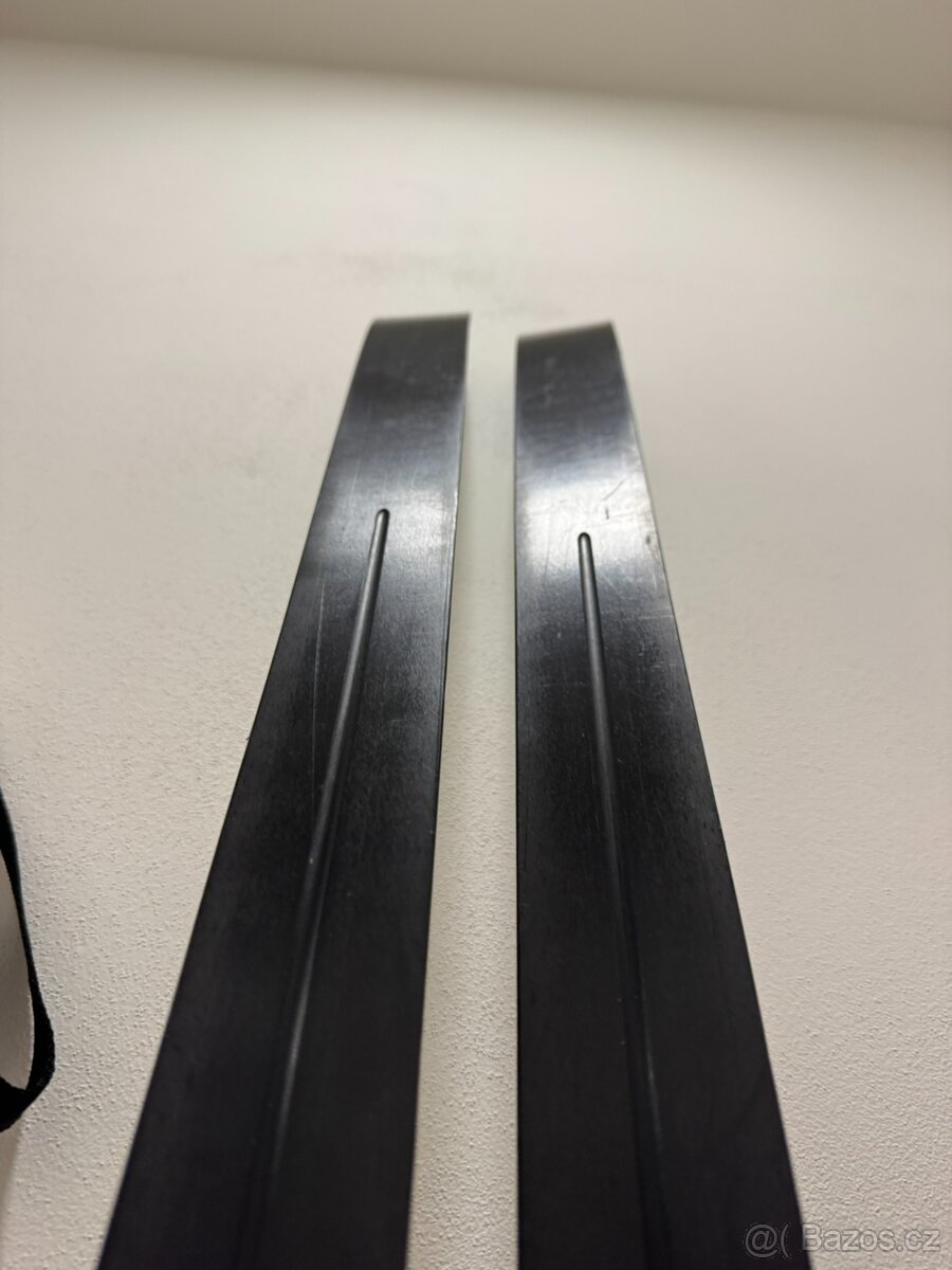 Běžkařský set - lyže + hůlky - 10