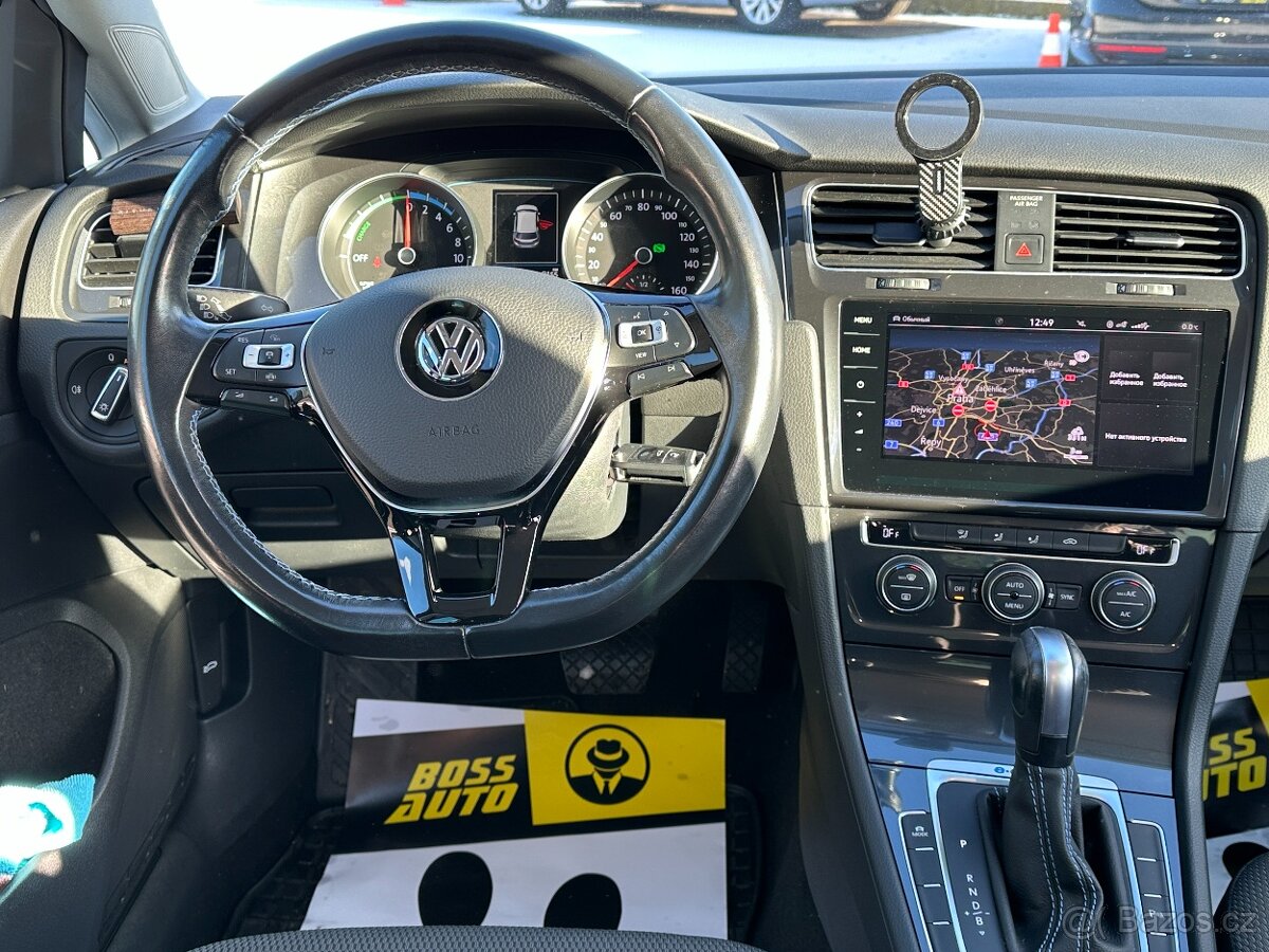 Volkswagen e-Golf 2020 - 10