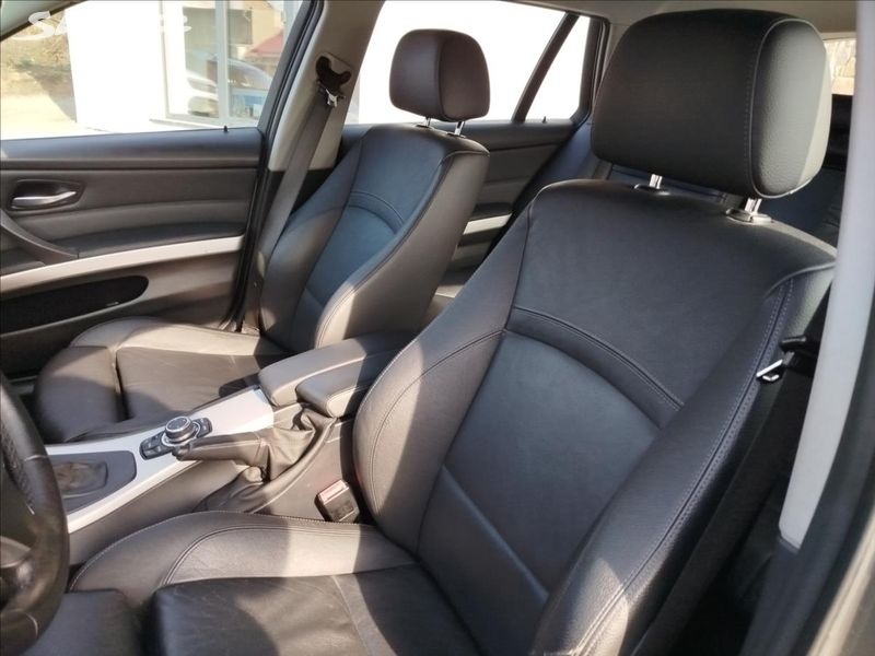 BMW 320i 125kW, NAVI, Automat.r.v.8/2010, naj. 228.145km - 10