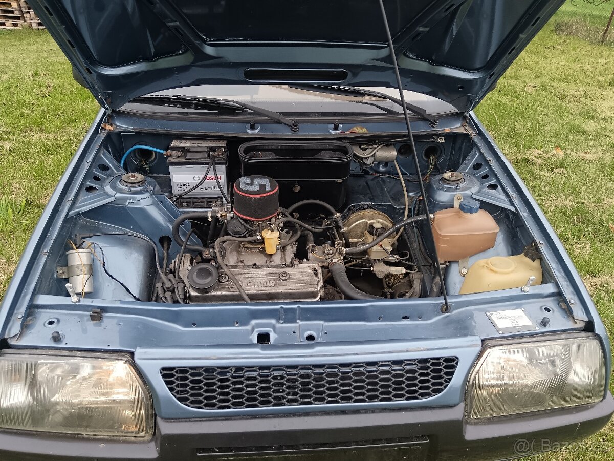 Favorit r.v.1990 karbec pekny stav HP sporting - 10