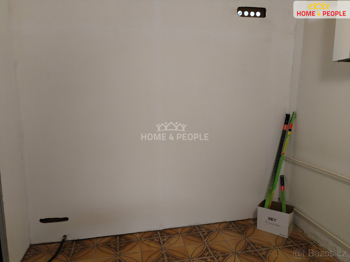 Pronájem prostoru 1+1, Praha 4 - Michle - 10