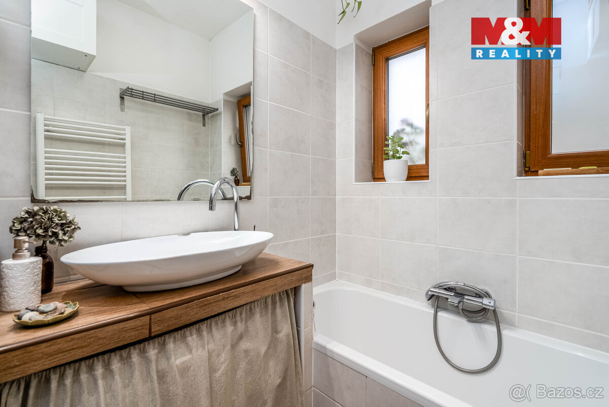 Prodej bytu 3+kk, 72 m², Hradec Králové, ul. Bozděchova - 10