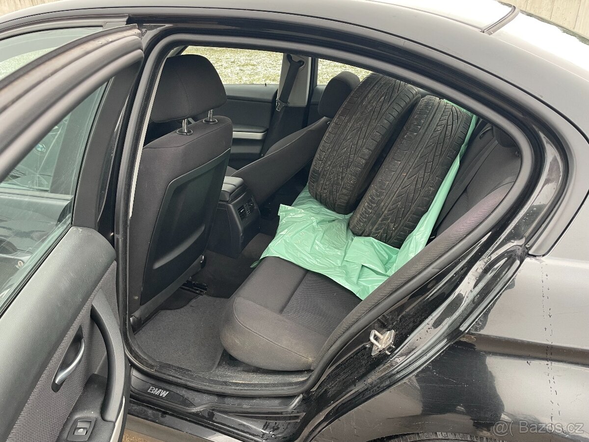 BMW Řada 3, 318i - 105kW + sada kol - 10